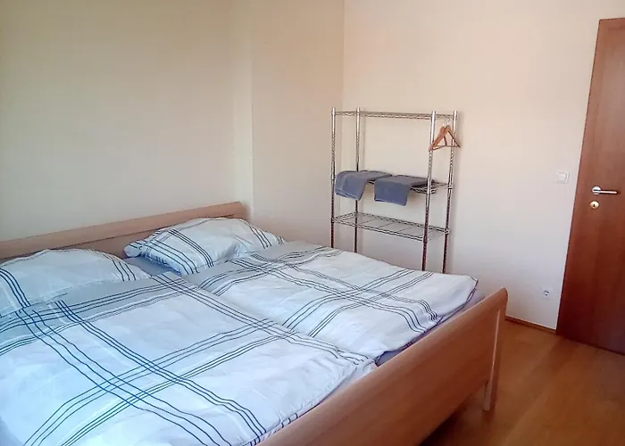 Schnell-bahn / Bahnhof Liesing Homestay szállás Perchtoldsdorf